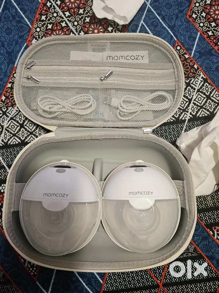 Momcozy electric handsfree breast pump 2