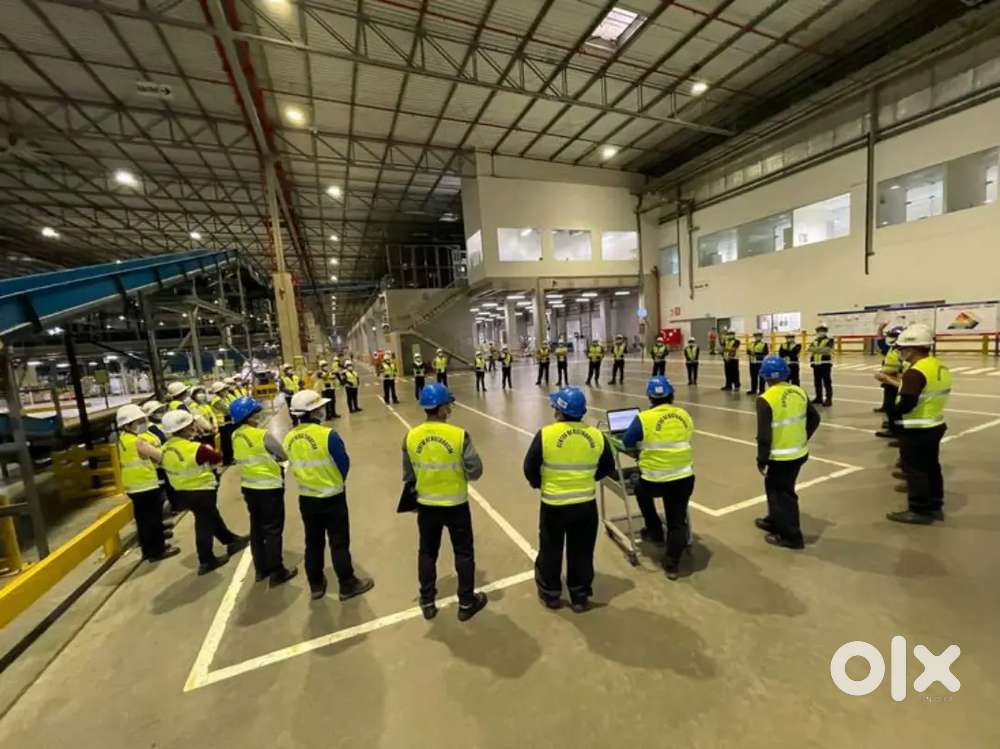 WAREHOUSE IS SUBCONTRACTING THE EMPLOYEE