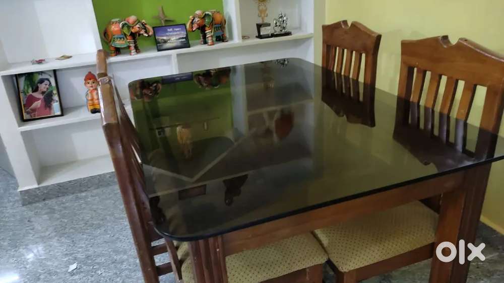 Electrician and fitter required