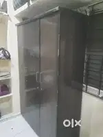 2 wood cabinet sell. Nit condition