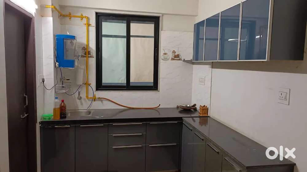 1room 1room kitchen 1bhk 2bhk 3bhk available in sargasan sectors