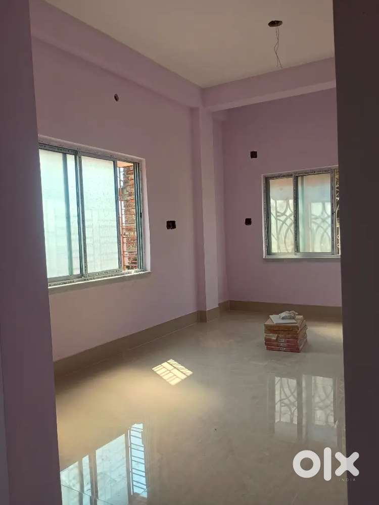 We have two beautiful flat rooms for rent in Newtown 1BHK&1RK availabl