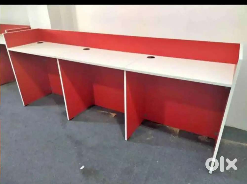 3seater running table brand new