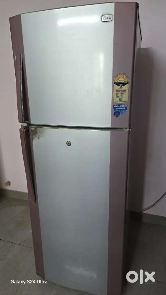 LG 300 liters fridge