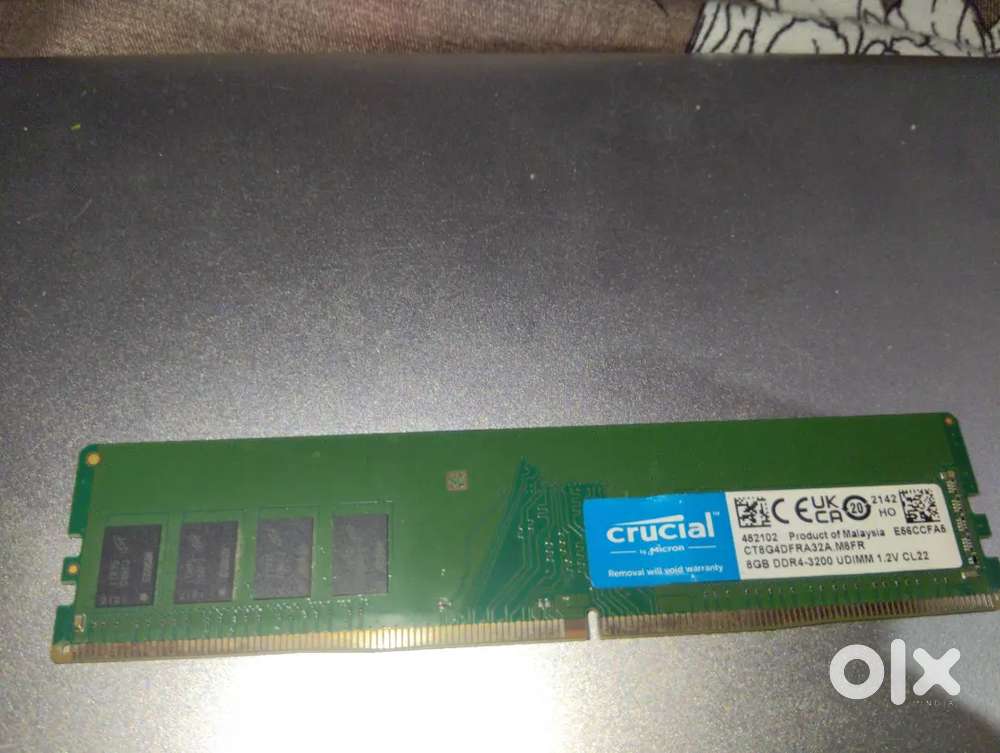 8 GB DDR4   3200 MHZ  CRUCIAL RAM