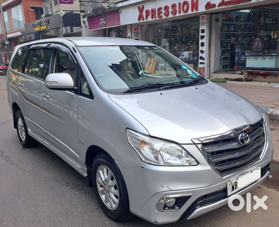 Toyota Innova 2.5 Z Diesel 7 Seater BS IV, 2014, Diesel