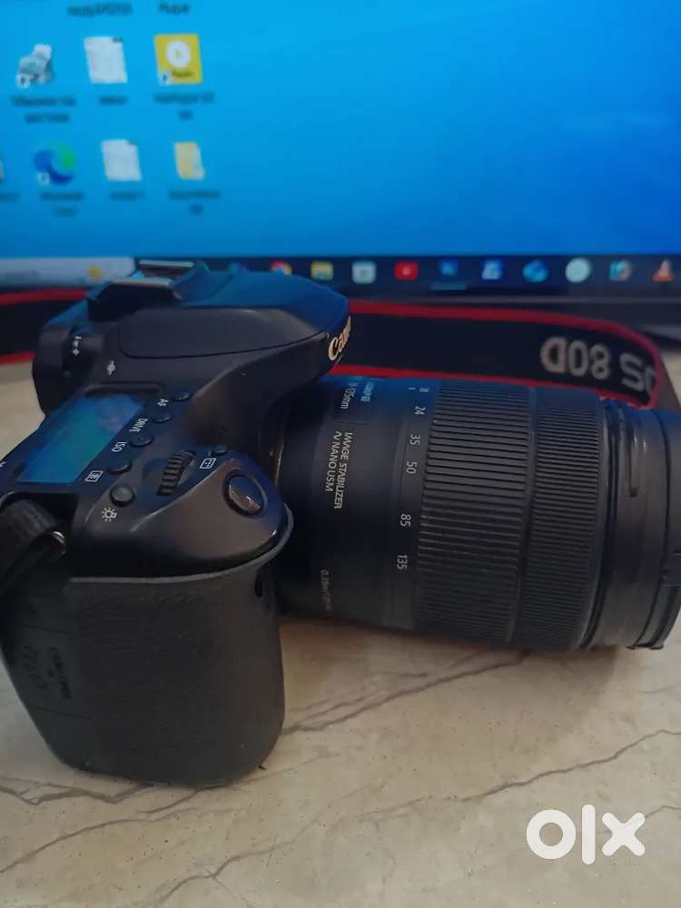 Canon 80d camera