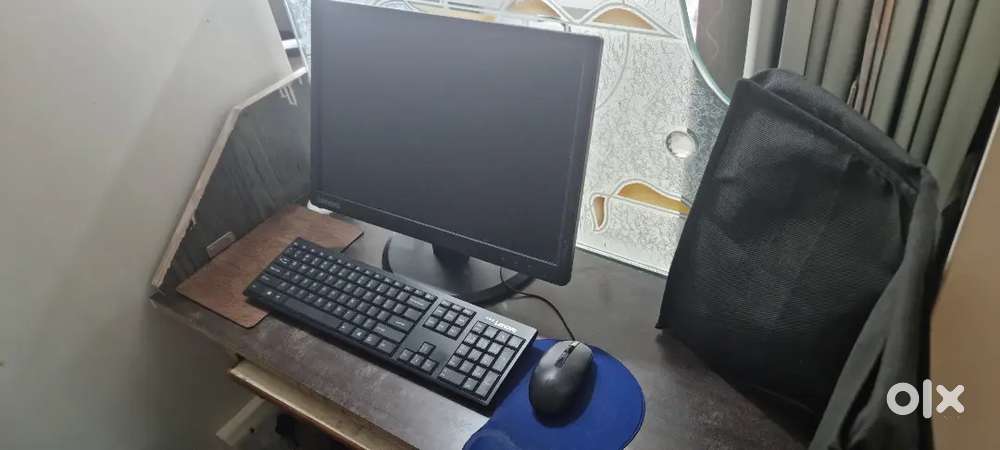 Lenovo V520
