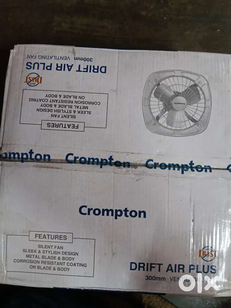 Crompton exisat Fan 300mm