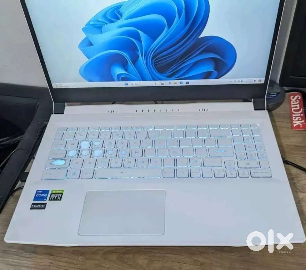 MSI SWORD 15 A12UC i5-12450H RTX 3050 64GB 1TB