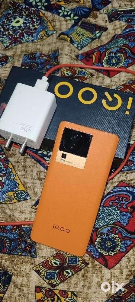 iQOO neo 7 pro gaming phone