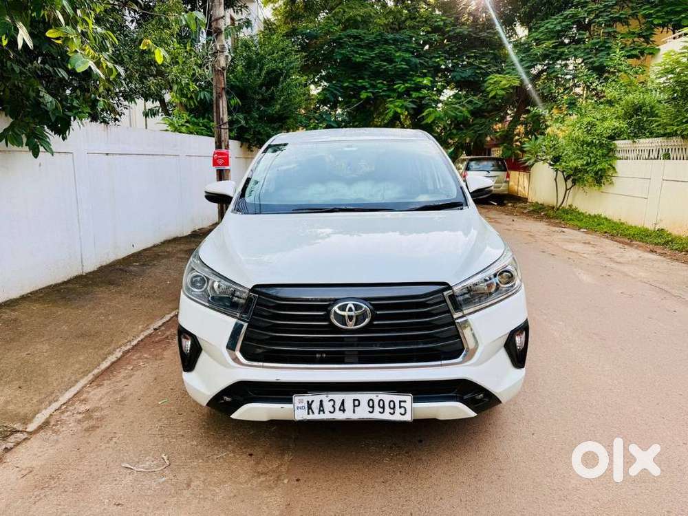 Toyota Innova Crysta 2.4 V 7 STR, 2022, Diesel