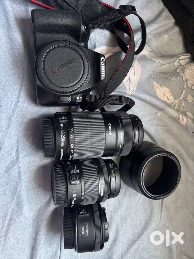 Canon 200d II with three lens