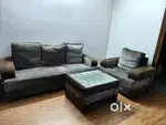 3+1 Sofa set with centre table