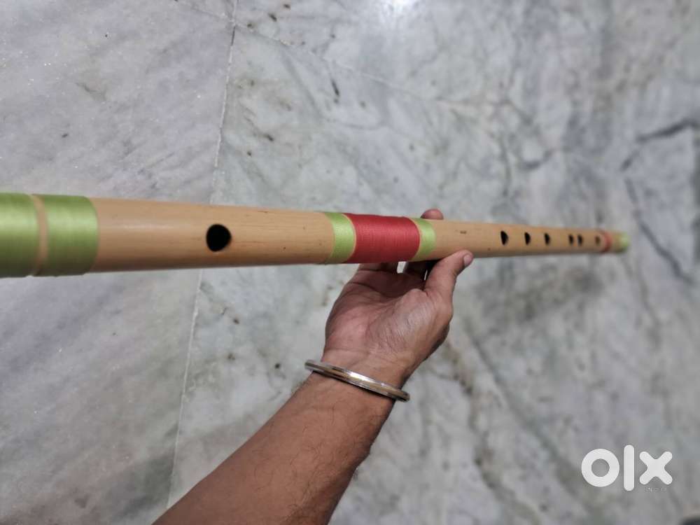 E base Punam Flute
