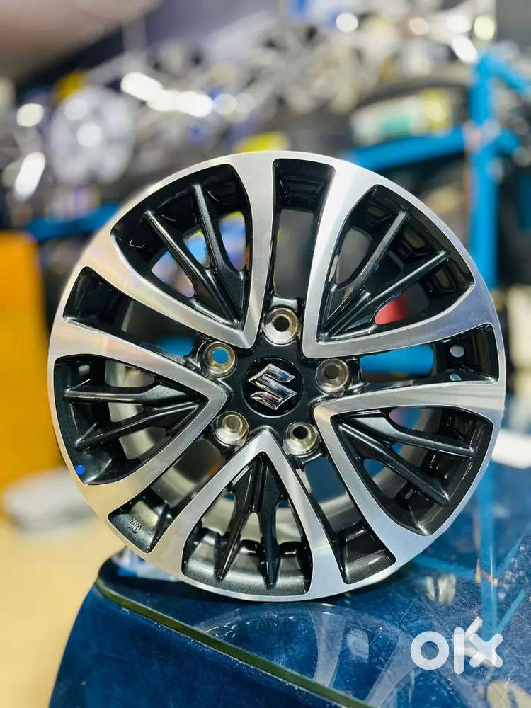 15 inch Maruti Ertiga Diamond cut OEM Alloy wheels set of 4 box piece