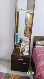 Dressing table