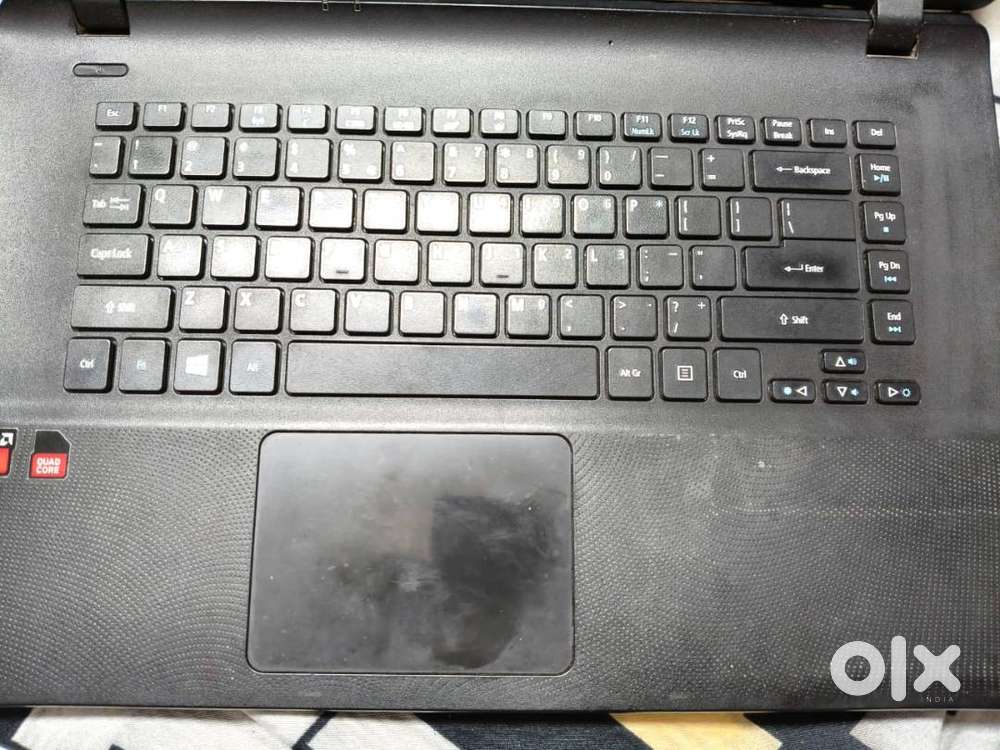 Acer Laptop  AMD A8  8GB RAM  250GB SSD  Radeon R5  Free Mouse