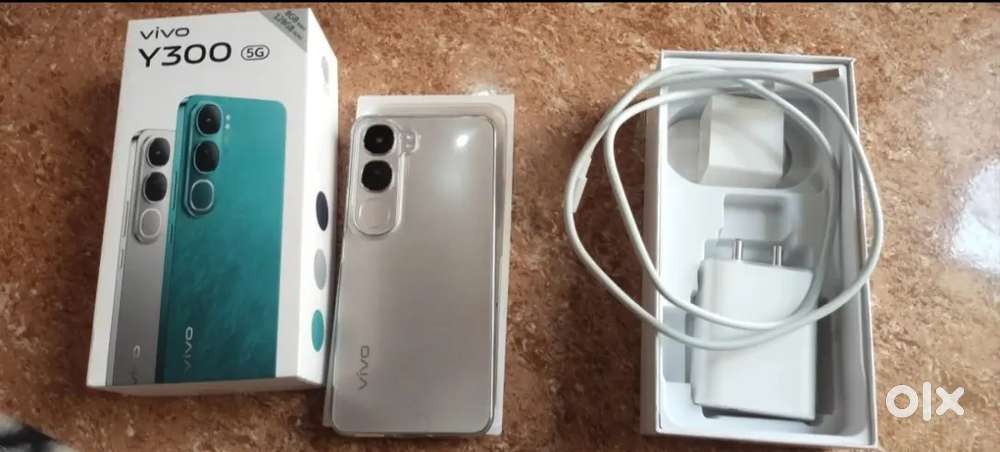 Vivo y 300 5g 5 month good condition