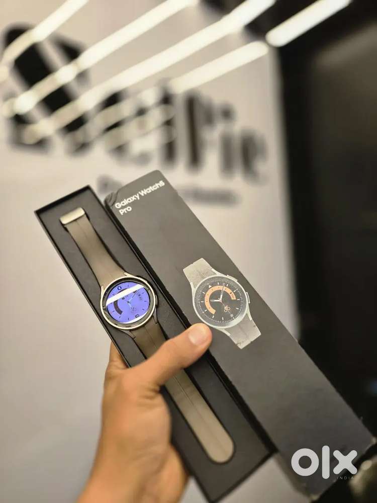 Samsung Watch 5pro Gps + LTE 
Full box
Clean & Genune one