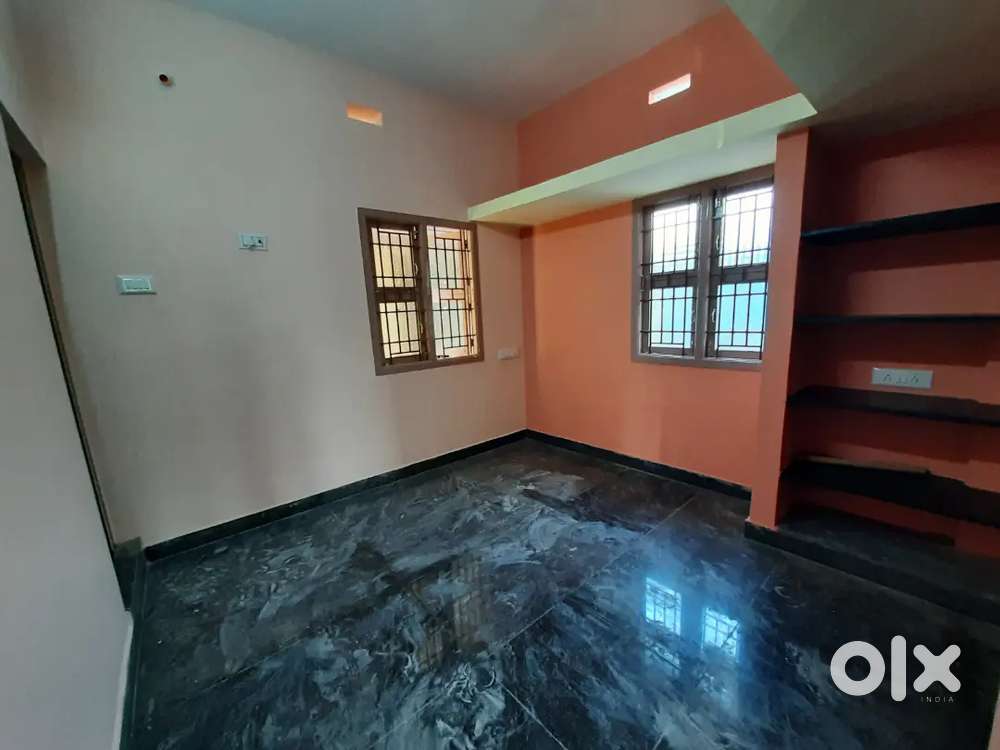 House for Rent .Trichy  Beemanagar .1 St  floor. Palakarai. Melapudur