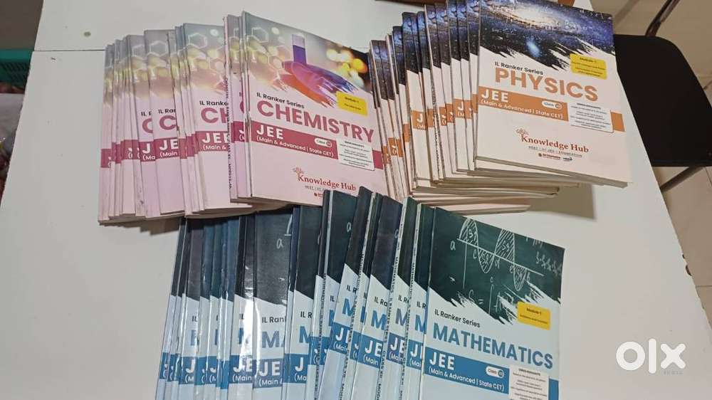 Sri Chaitanya coaching Books 2025 (IIT - JEE Physics, Chem and Maths)