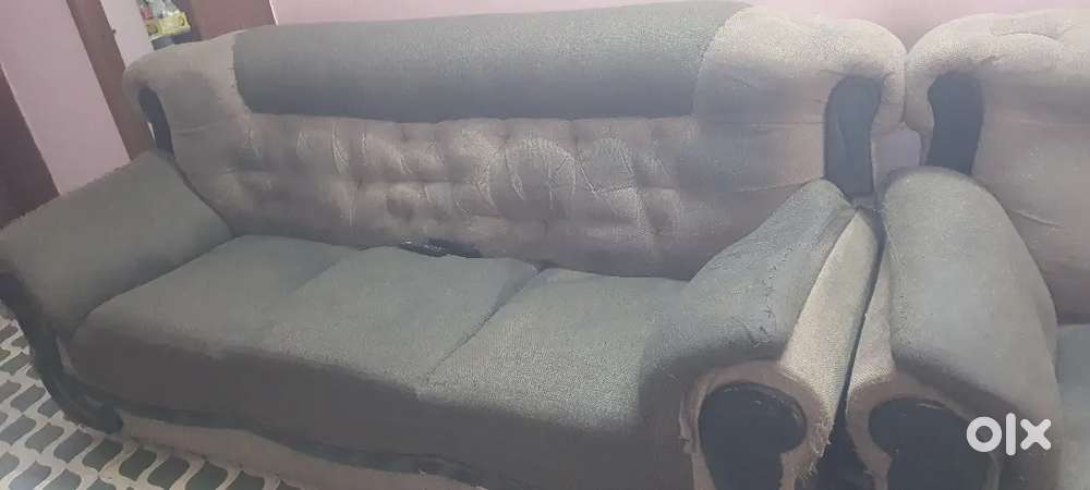 3 seater +2 seater Diwan type