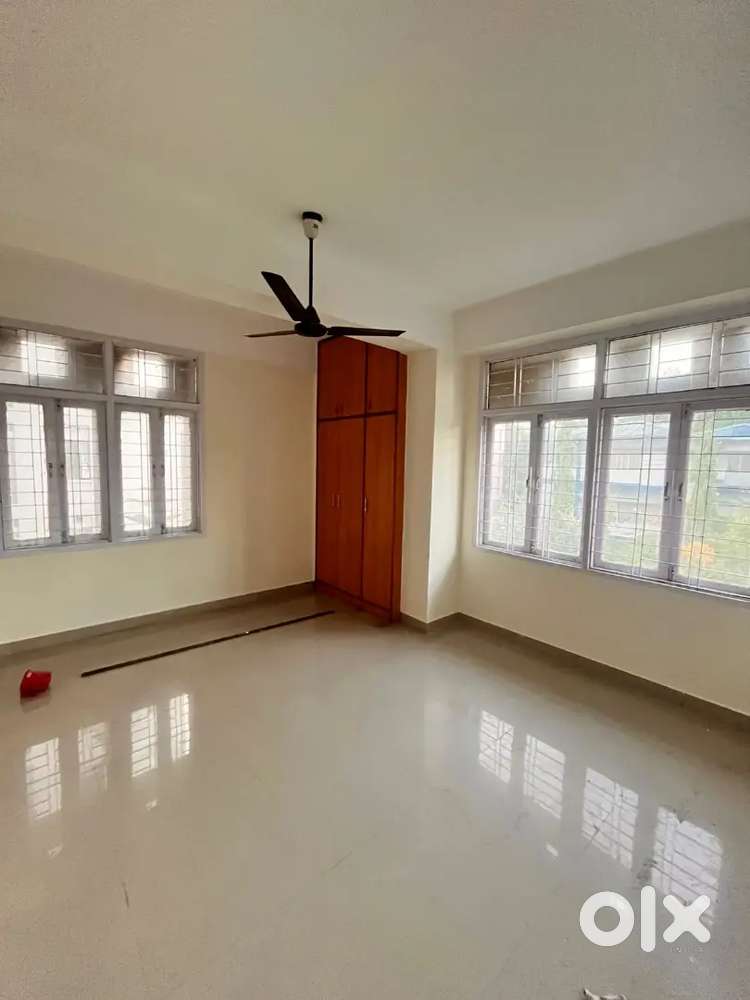 Ground floor almost 3000 sq.ft for rent office godown cum residence et