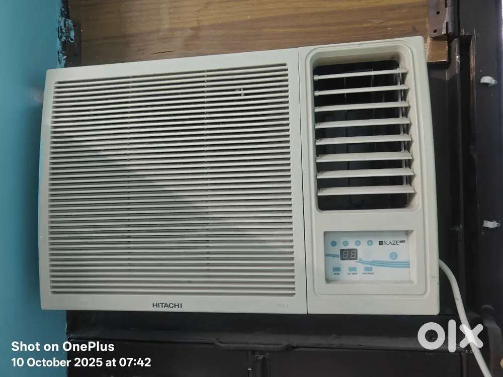 Hitachi 1 Ton Window A.C 3 Star With Stabilizer For Sale Rs. 12K