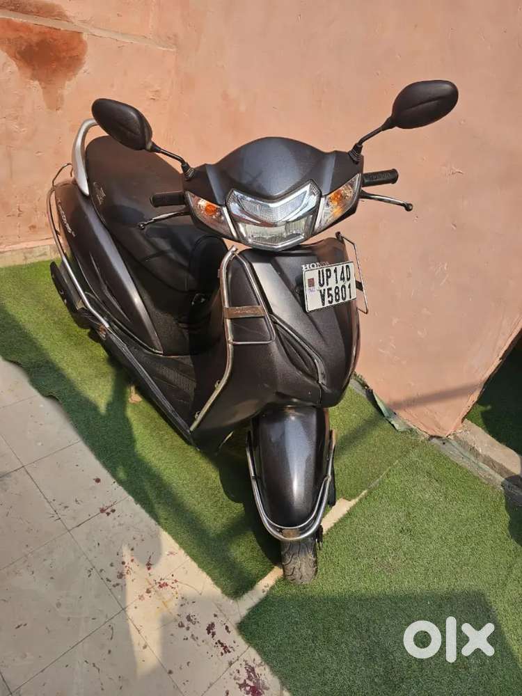 Honda Activa 5G 1st owner in Almost new conditions all papers complete