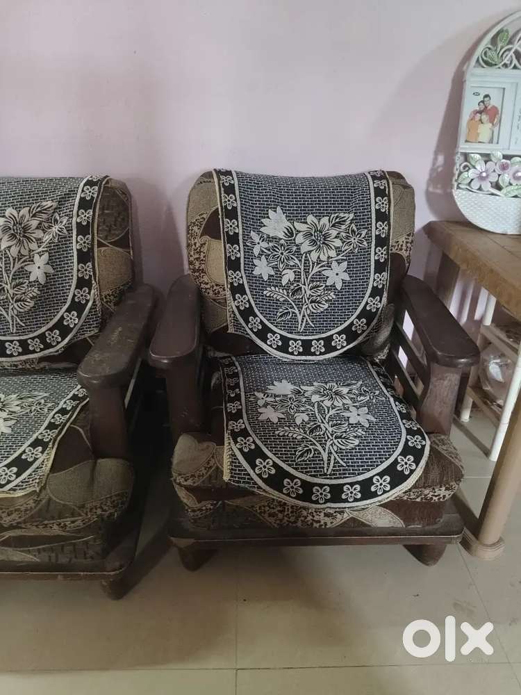 3+1+1 Wooden Sofa set with new condition