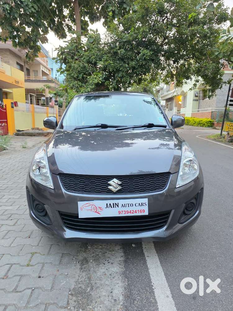 Maruti Suzuki Swift LXI Option, 2016, Petrol