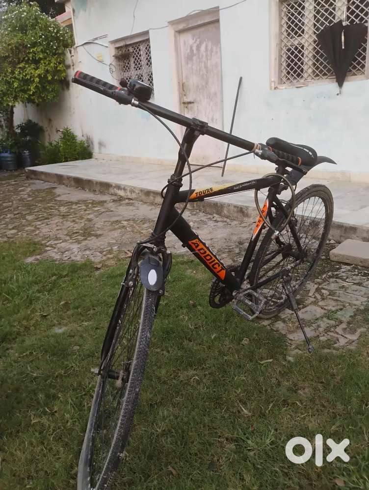 Sports Racer cycle and 1 inch tyres ( 2.5 cm) width