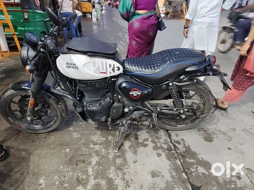 Hunter 350 white colour