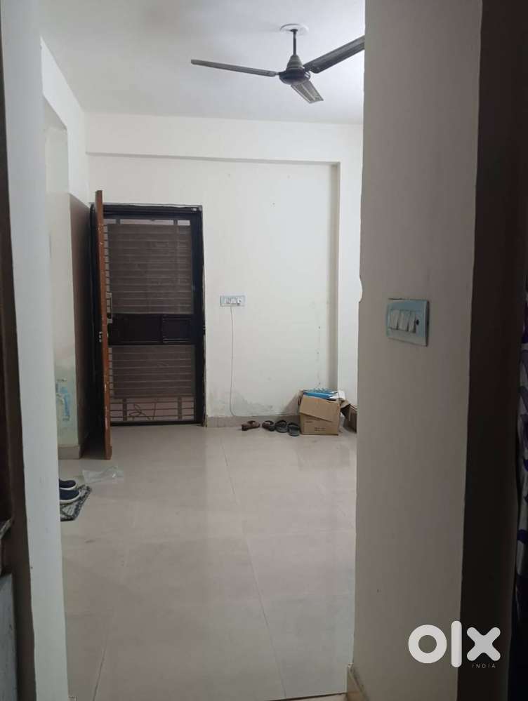 1 BHK Flat on rent in Supertech Eco 1