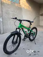 The cycle with Disc brake and Shockers