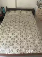 Solid wood queen bed