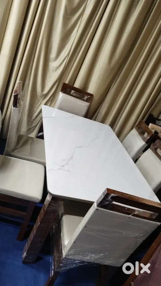 6 chairs dining table affordable price in Starf Furniture