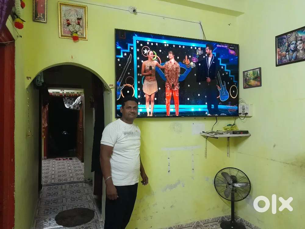 75 inch color tv