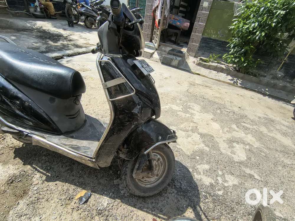 Activa 3g scooter
