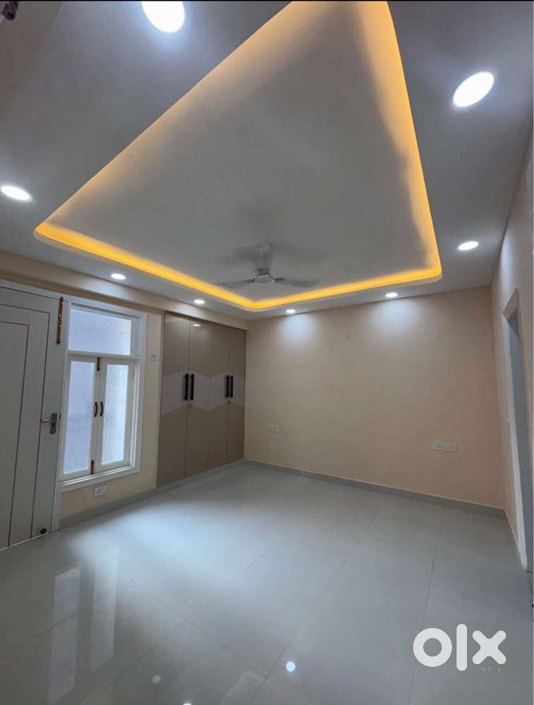 Semi furnished 3Bhk flat available for rent in Saket Near Metro .