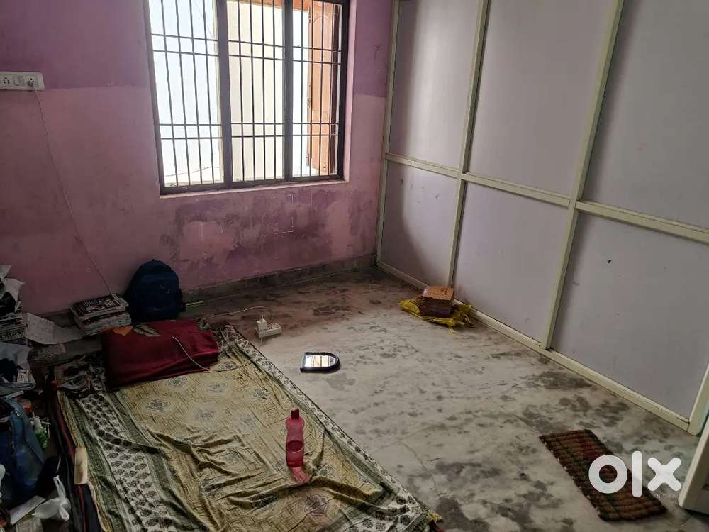 Sharing room for one boys