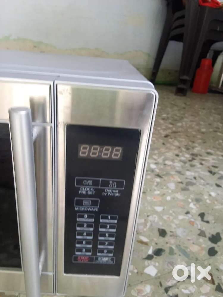 Croma 20L Solo Microwave Oven