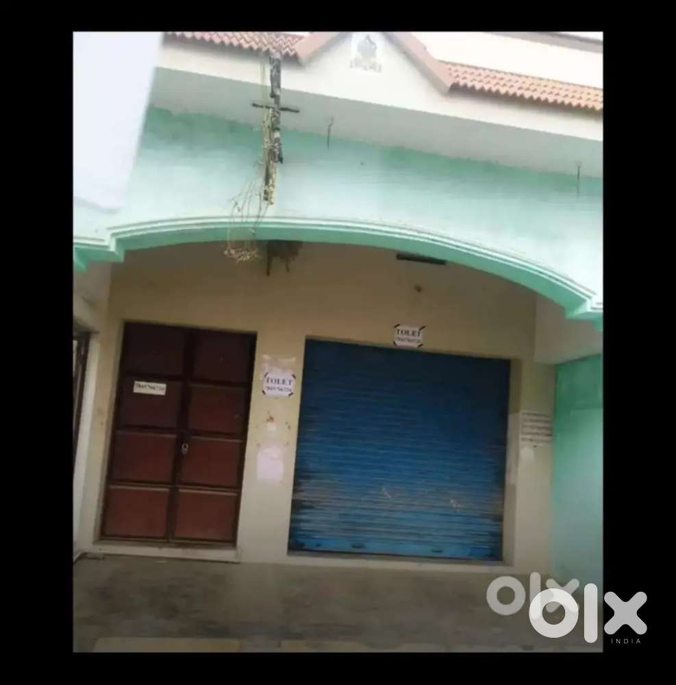 Front facing shop for rental