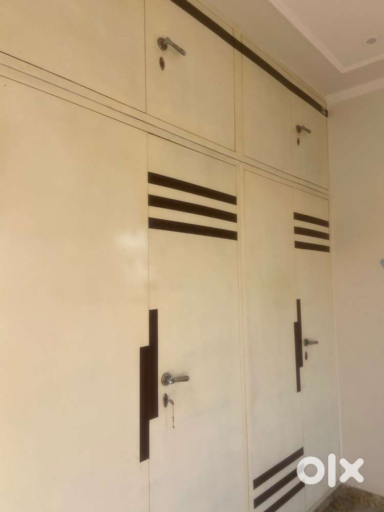 Only small family and Girls allow