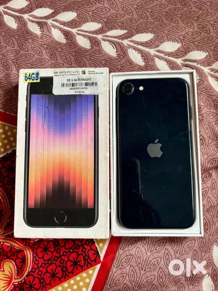 iPhone se 3 rd se 5g bill & box available