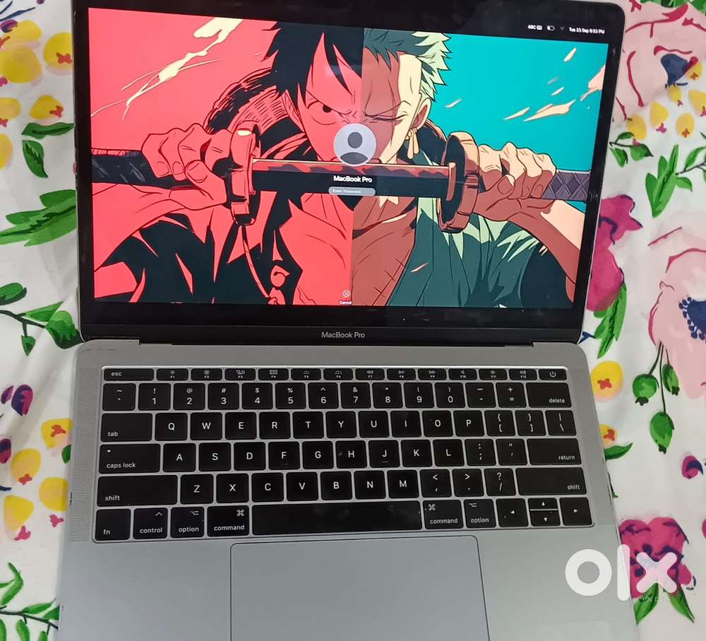 Macbook Pro 2017 8/256 with bill and cable