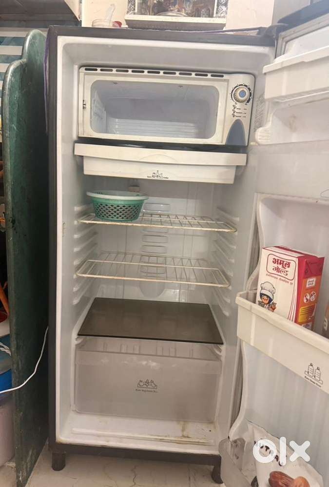 Selling single door fridge