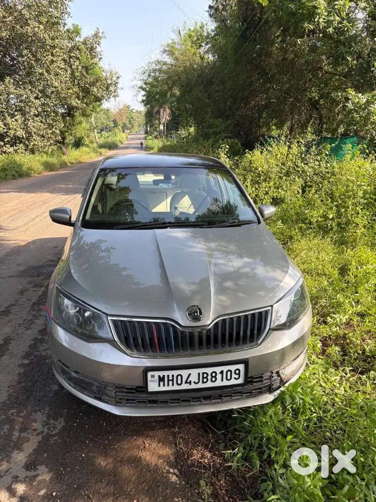 Skoda Rapid 2017 Diesel 82000 Km Driven in mint condition