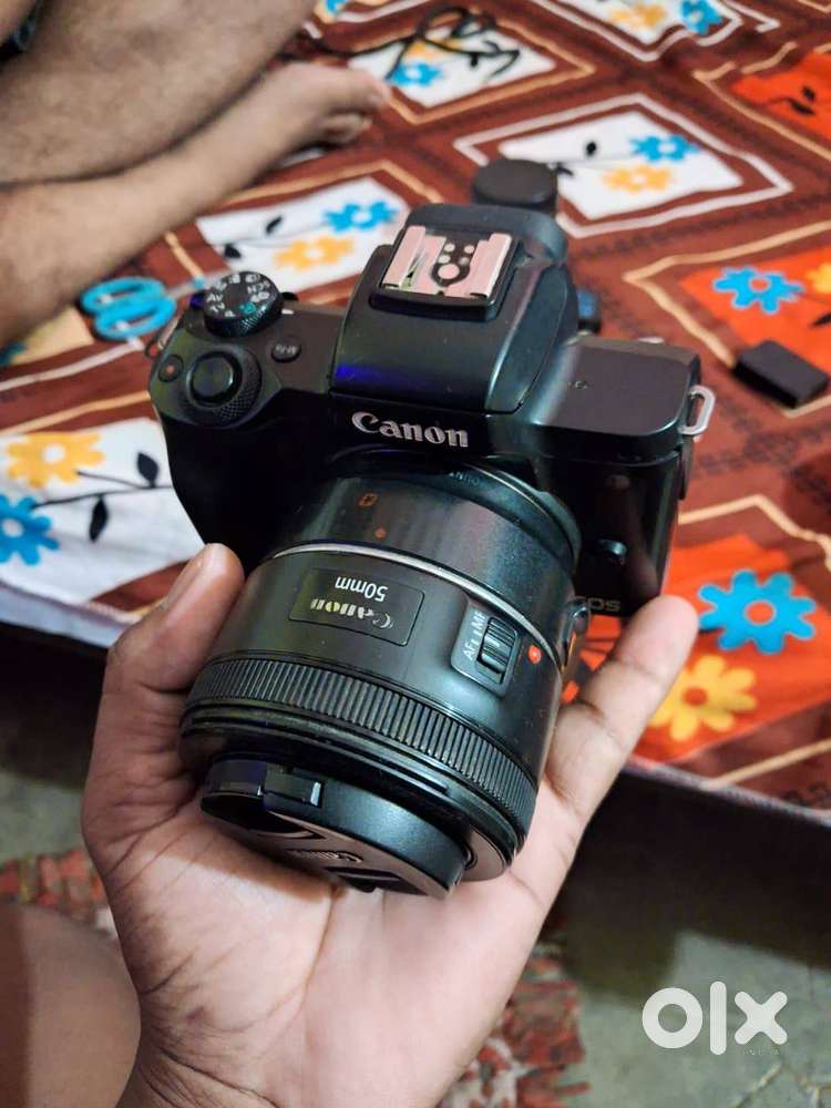 Canon m50 camera